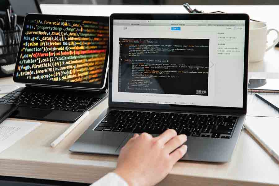 What Are Web Software Languages and Programs?